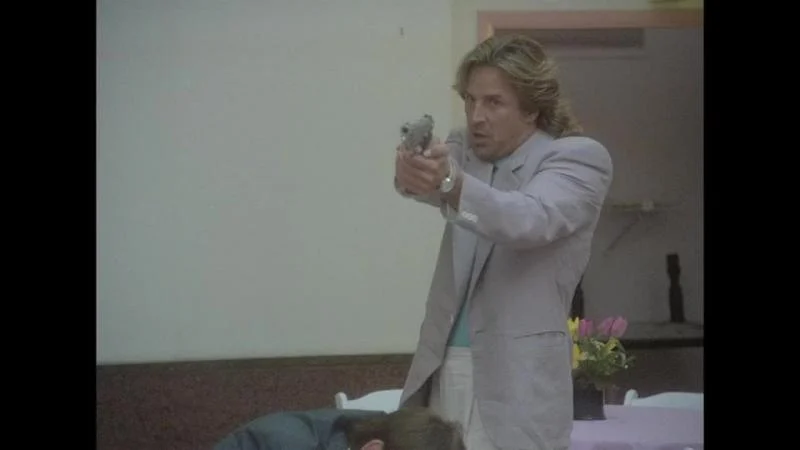 Кадры из сериала Полиция Майами: Отдел нравов (1984)